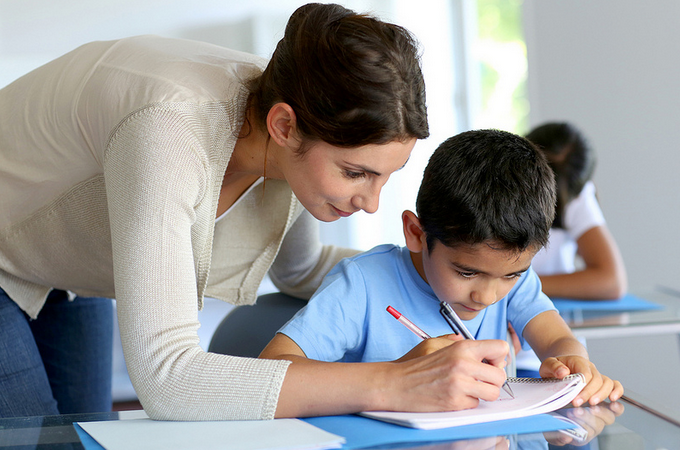 Enséñale A Tu Hijo A Tomar Buenas Anotaciones En Clase