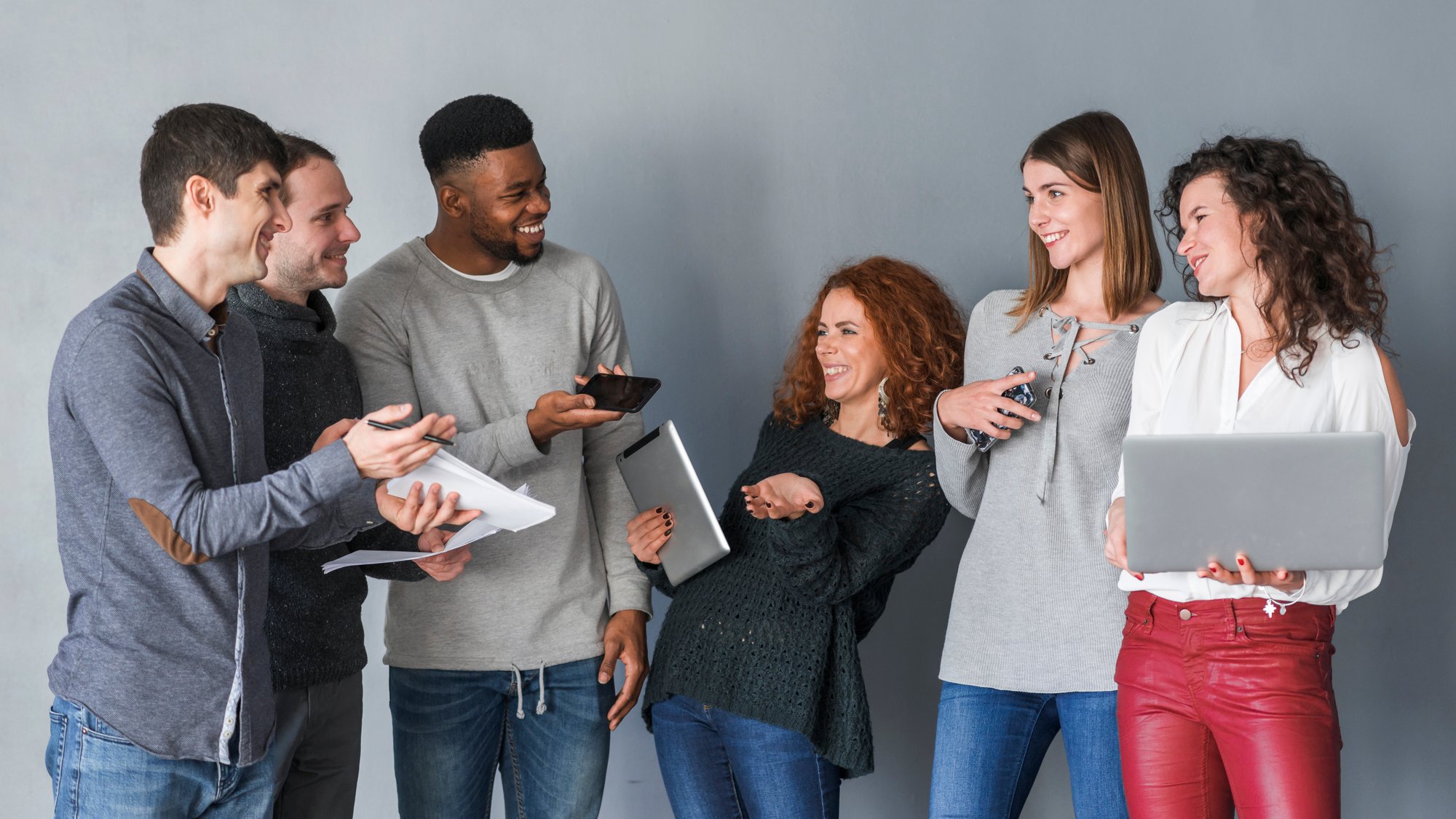 group-people-with-laptops